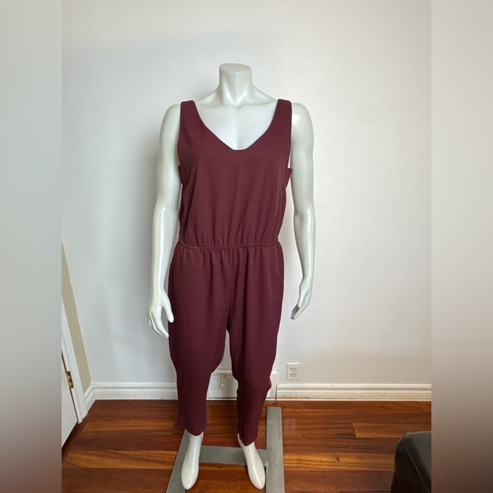 Monk & Lou - Jumpsuit / Romper. Burgundy / Mahogany 
Size Medium.